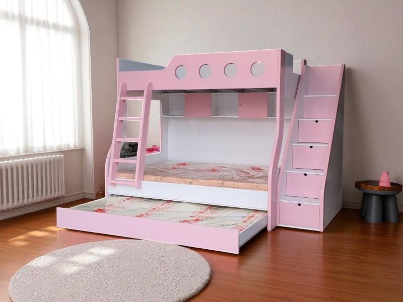 Cách sắp xếp đồ chơi trên giường tầng gọn gàng